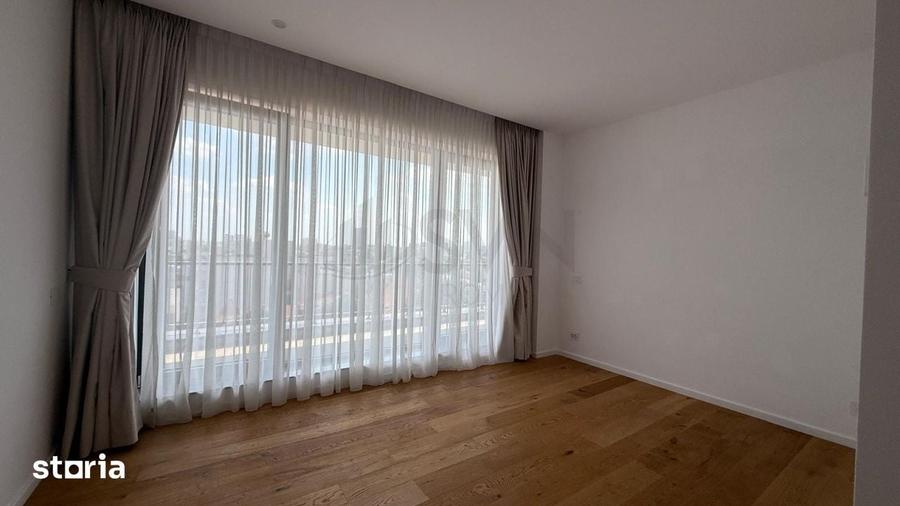 Apartament cu 4 camere în Eminescu