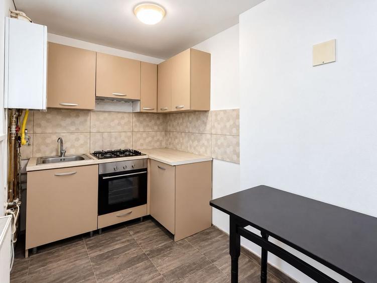 Apartament cu 2 camere semidecomandat, mobilat în Elisabetin