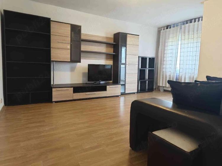 Apartament cu 3 camere decomandat în Cotroceni
