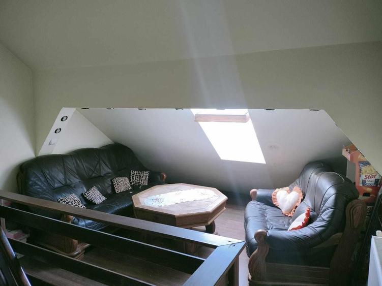 Apartament cu 3 camere decomandat în Exterior Vest