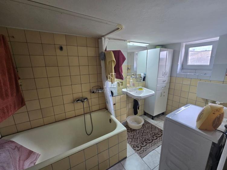 Casă individuală cu 5 camere cu Canalizare în Exterior Nord
