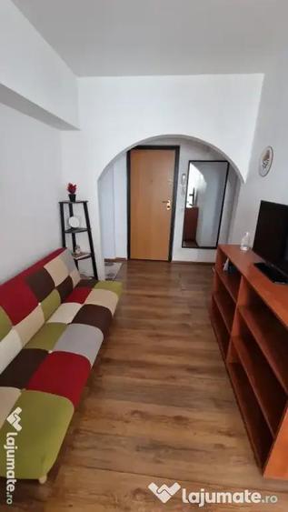 Casă cu 7 camere în Grivița