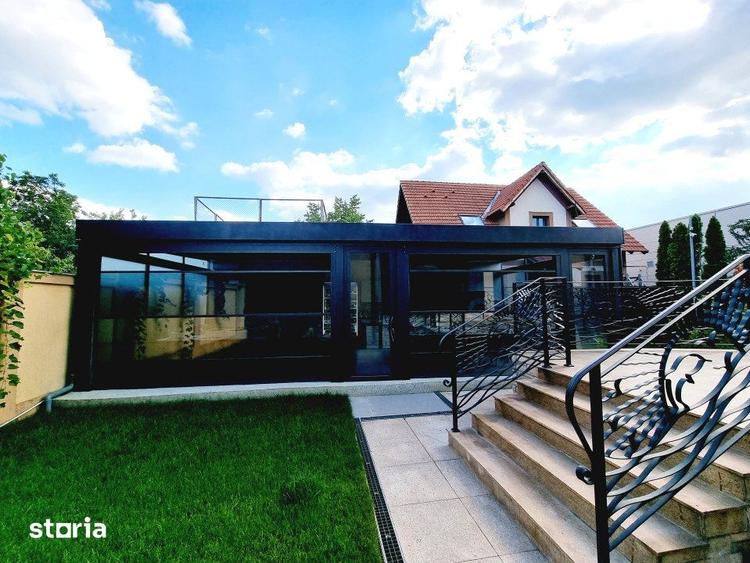 Casă cu 10 camere cu Teren 800 Mp în Pantelimon