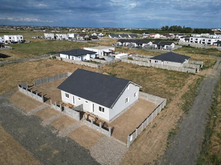 Duplex cu 3 camere cu Teren 358 Mp în Moșnița Nouă
