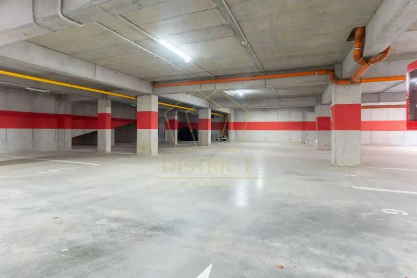 Apartament cu 3 camere semidecomandat în Aradului