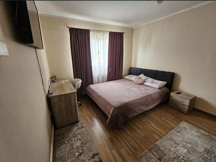 Apartament cu 2 camere decomandat în Stana