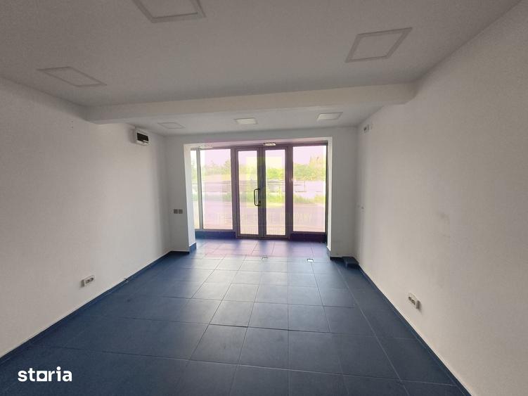 Spațiu comercial, de 25 mp, în Glina