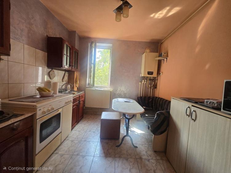 Apartament cu 3 camere decomandat în Abator