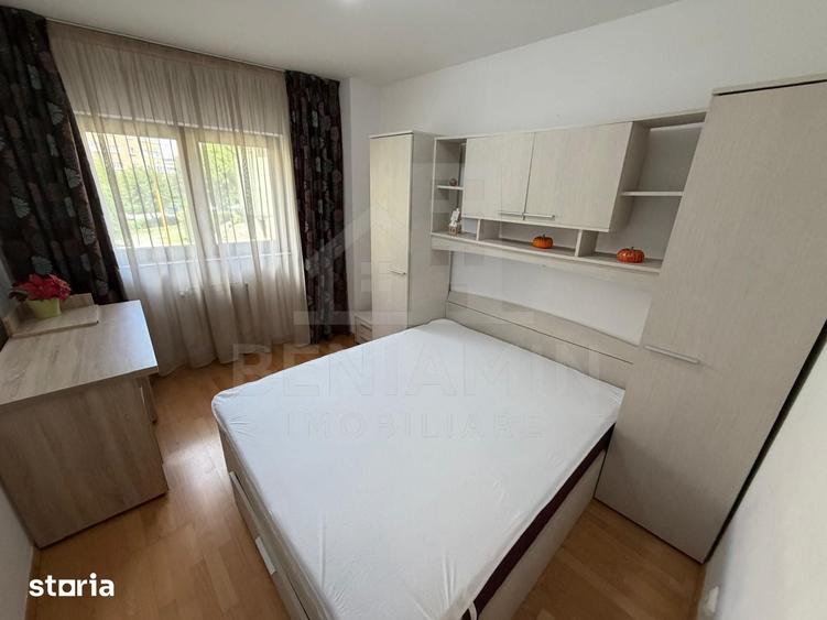 Apartament cu 3 camere decomandat în Astra