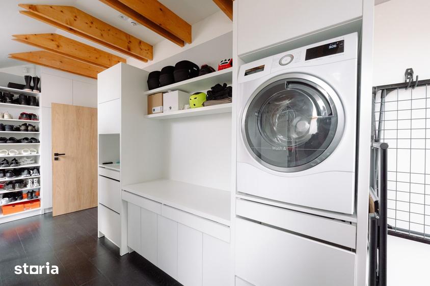 Apartament cu 4 camere în Unirii