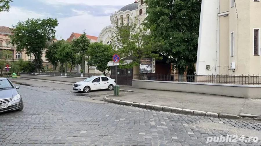 Spațiu comercial, de 4 mp, în Sinaia
