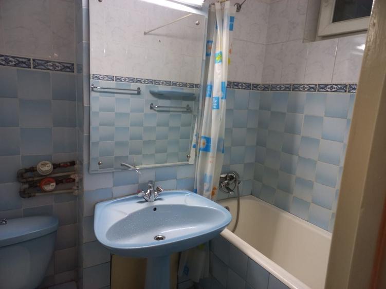 Apartament cu 3 camere decomandat în Bucur Obor