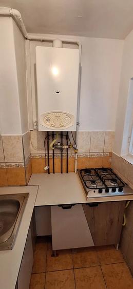 Garsonieră decomandată în Central