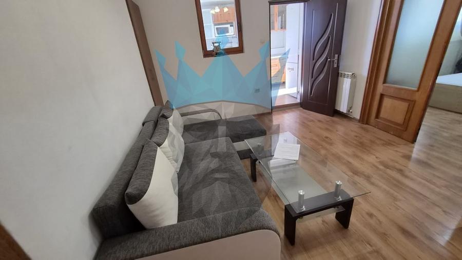 Apartament cu 2 camere decomandat, mobilat în Parcul Carol