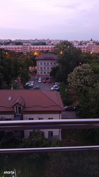 Apartament cu 2 camere decomandat, mobilat în Politehnica