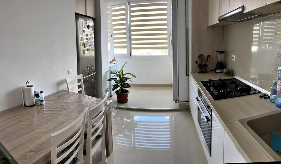 Apartament cu 2 camere semidecomandat, mobilat în Obor