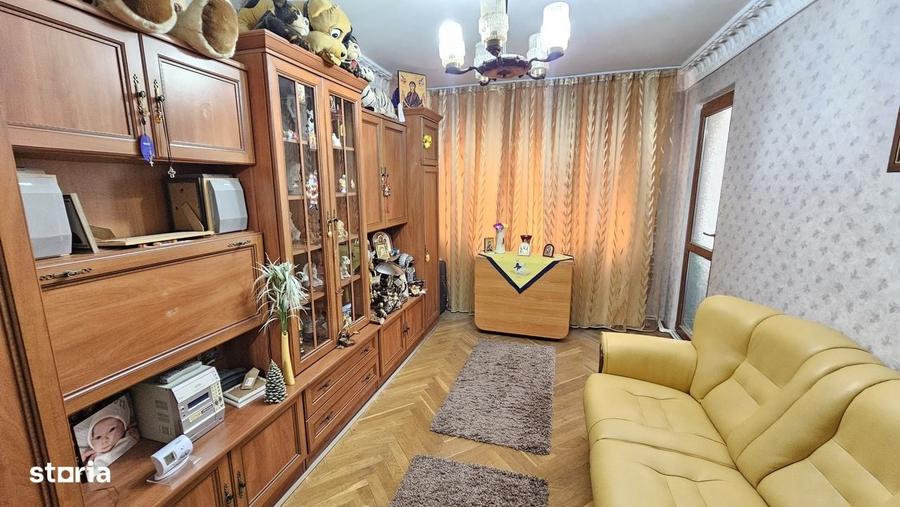 Apartament cu 2 camere decomandat în Central
