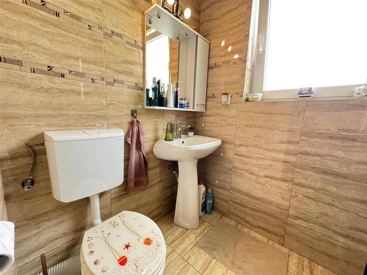 Apartament cu 2 camere semidecomandat, mobilat în Arhitecților - Calea Cisnădiei