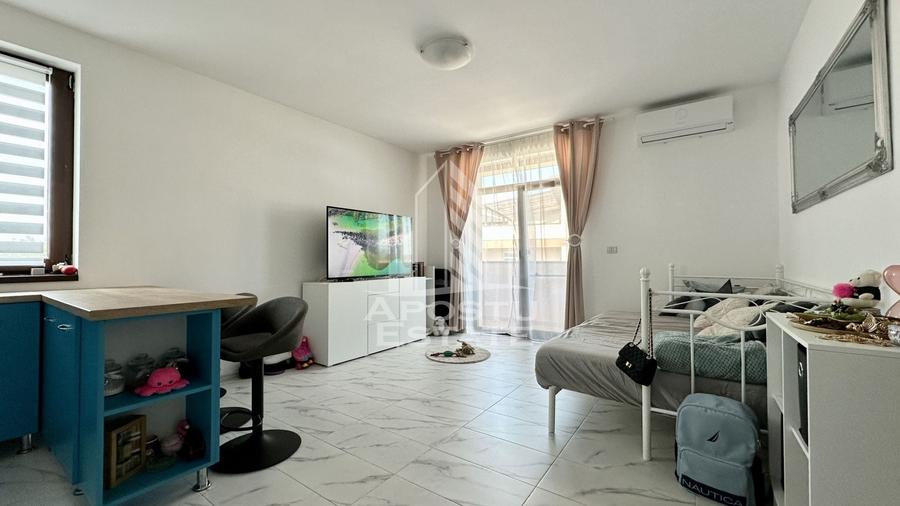 Apartament cu 2 camere semidecomandat, mobilat în Chișoda