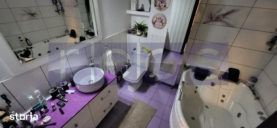 Casă cu 7 camere cu Teren 500 Mp în Dristor