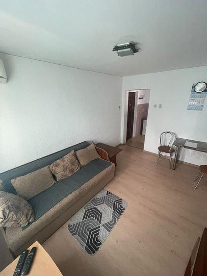Apartament cu 2 camere nedecomandat, mobilat în Tomis Nord