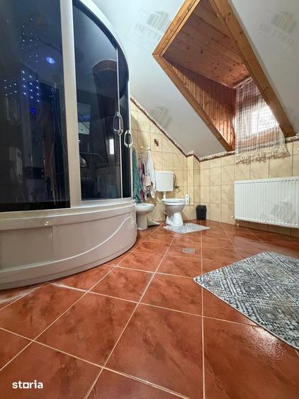 Casă cu 4 camere cu Teren 230 Mp în Glina