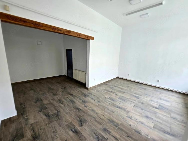 Spațiu comercial, de 105 mp, în Central