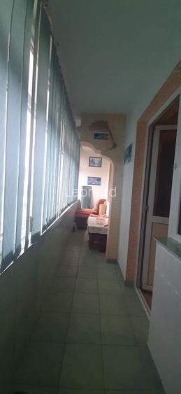 Vand apartament cu 3 camere