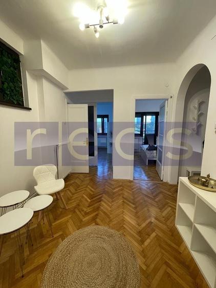 Apartament cu 4 camere decomandat în Armeneasca