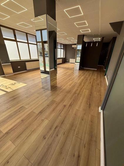 Spațiu comercial, de 75 mp, în Central
