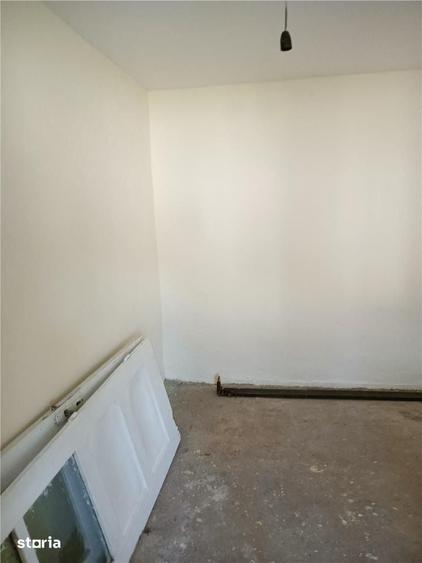 Casă cu 3 camere cu Teren 856 Mp în Central