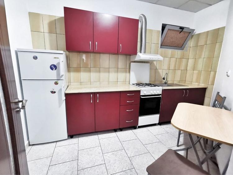 Apartament cu 2 camere decomandat în Păcii