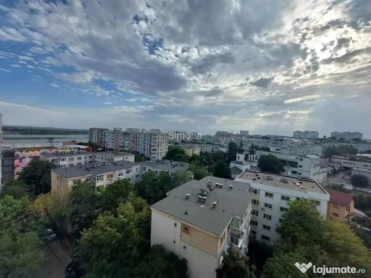 Apartament cu 2 camere decomandat în Mazepa 1