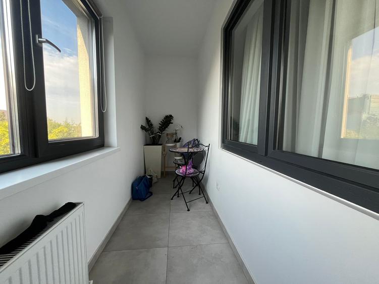 Apartament cu 3 camere decomandat, mobilat în Brâncoveanu