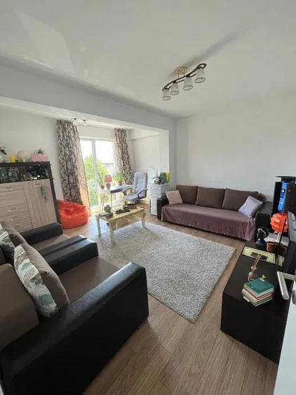 Apartament cu 2 camere decomandat, mobilat în Prelungirea Ghencea