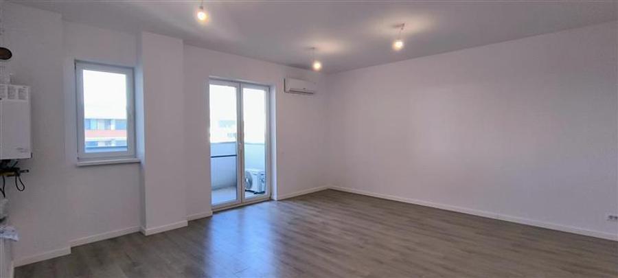 Apartament cu 2 camere nedecomandat în Aradului — fotografia 1