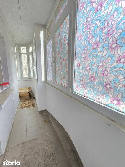 Garsonieră decomandată, mobilată în Decebal
