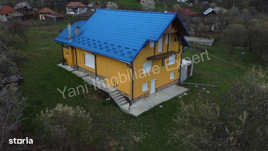 Casă cu 4 camere în Băiculești