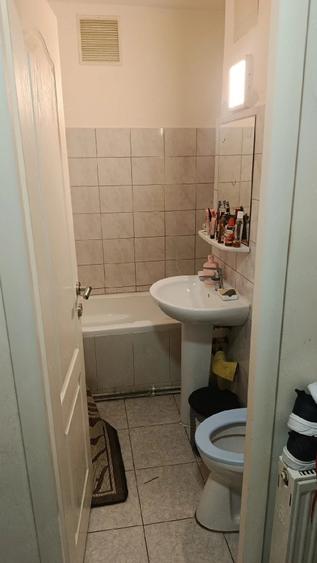 Garsonieră decomandată în Central