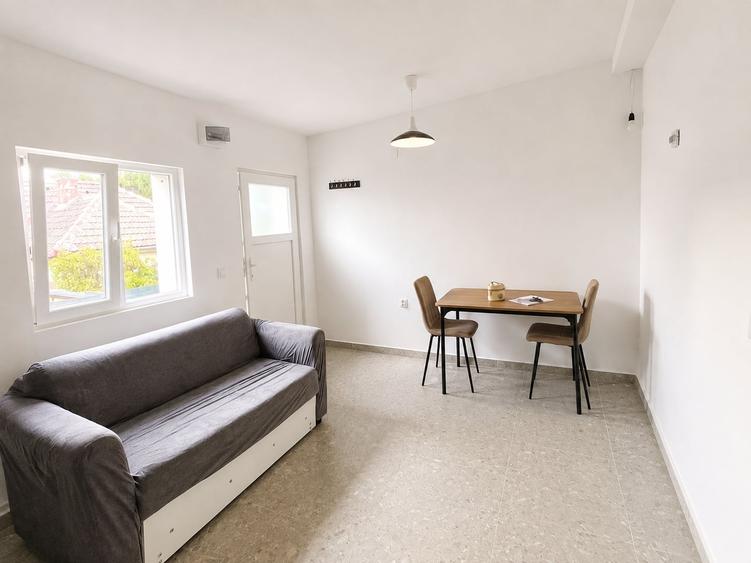 Apartament cu două camere zona Lunei - 4