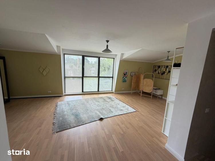 Casă cu 6 camere cu Teren 500 Mp în Băneasa