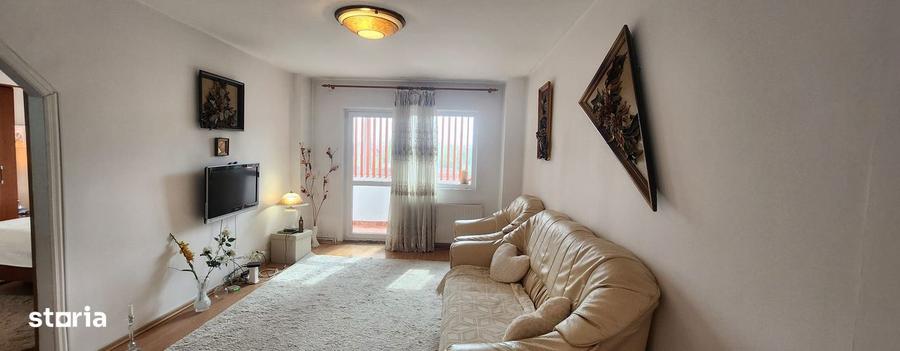 Apartament cu 2 camere decomandat, mobilat în Florilor