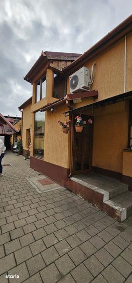 Casă cu 5 camere decomandat cu Teren 250 Mp în Lazaret