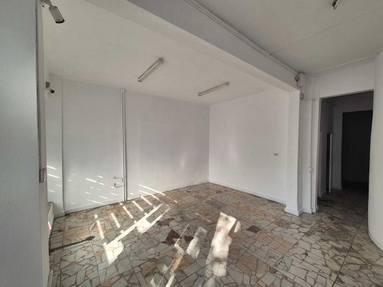 Spațiu comercial, de 67 mp, în Dacia