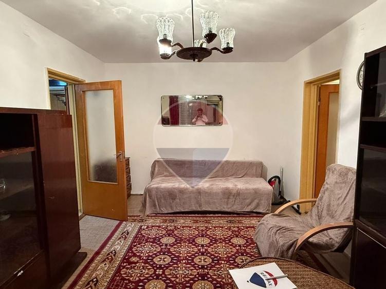 Apartament cu 2 camere semidecomandat, mobilat în Moșilor