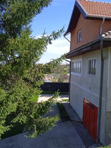Casă cu 3 camere cu Teren 740 Mp în Măgura