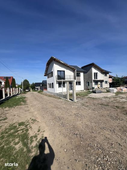 Casă cu 3 camere cu Teren 550 Mp în Hemeiuș