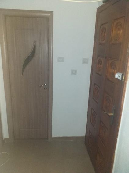 Apartament cu 3 camere semidecomandat în 23 August