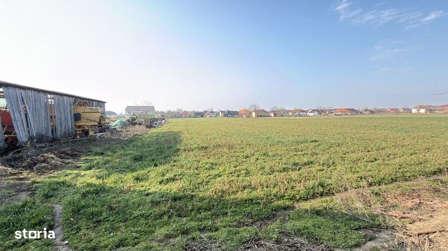Casă cu 4 camere semidecomandat în Tiream