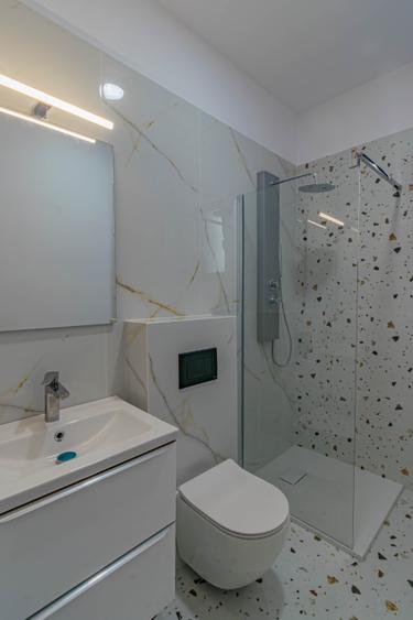 Casă cu 4 camere cu Teren 440 Mp în Balotești